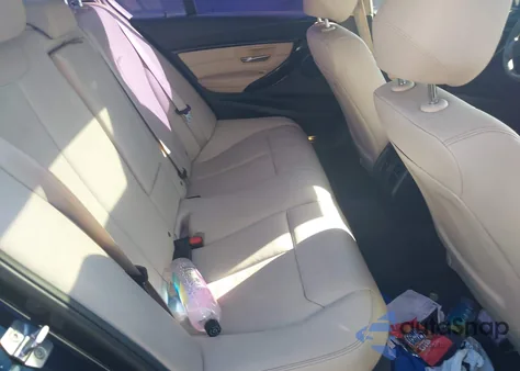 2015 BMW 320I z USA, uszkodzony, nr VIN WBA3B1C58FK137718